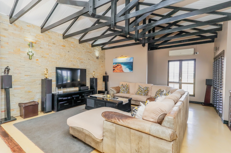 3 Bedroom Property for Sale in The Coves North West